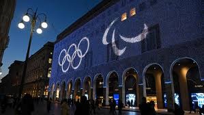 欢迎女明星，海岛粉上头！《和平精英》携手“赞萌露比”跨界联动